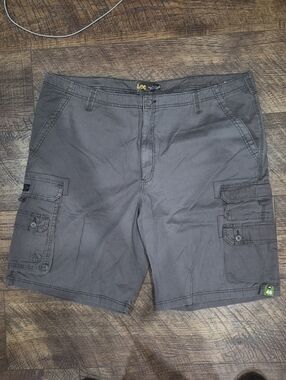 Like New Lee Men's Charcoal Cargo Shorts 46" Waist Streetwear